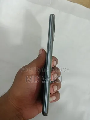রিয়েলমি জিটি মাস্টার এডিশন ১২৮ জিবি গোল্ড
