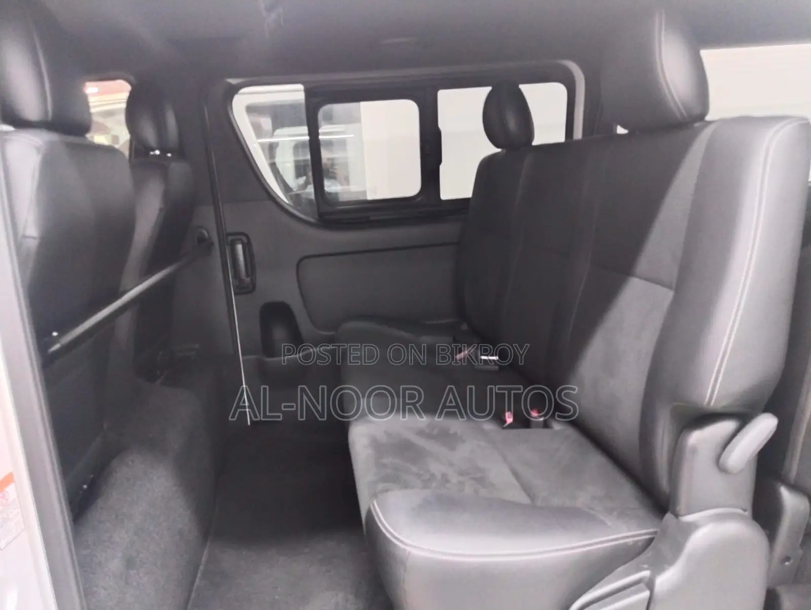 Toyota HiAce 2021 Pearl
