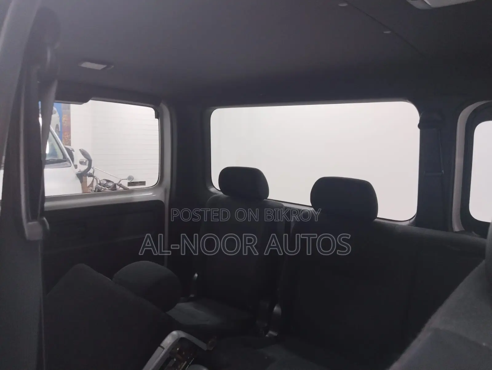 Toyota HiAce 2021 Pearl