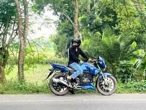TVS Apache RTR 160 2V 2018 Blue