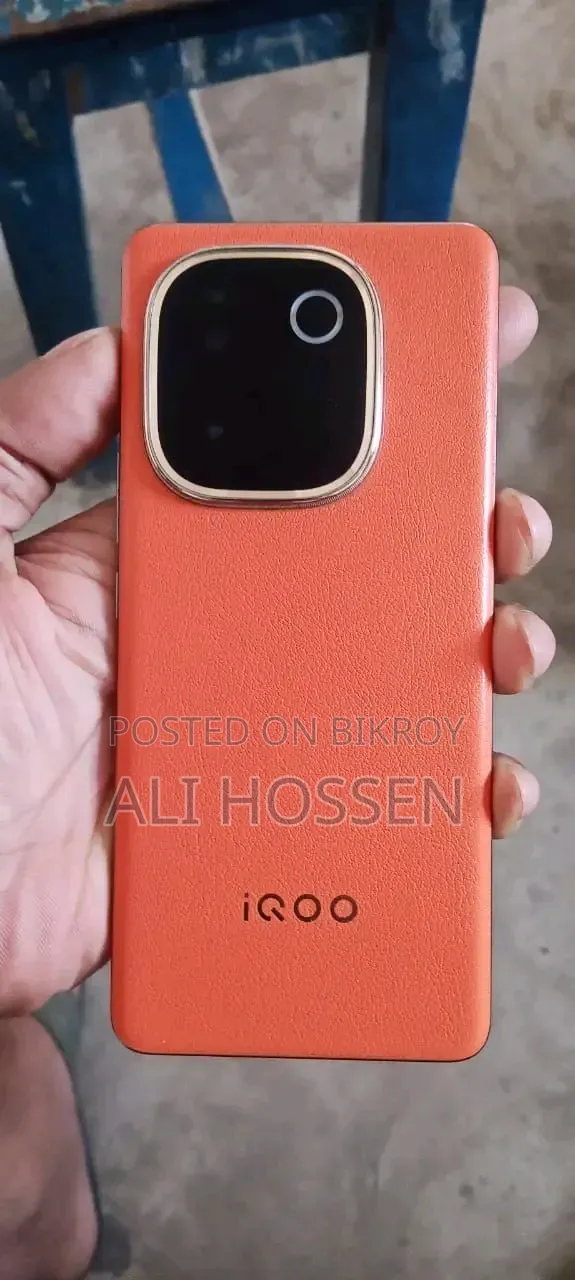 iQOO 256 GB Orange