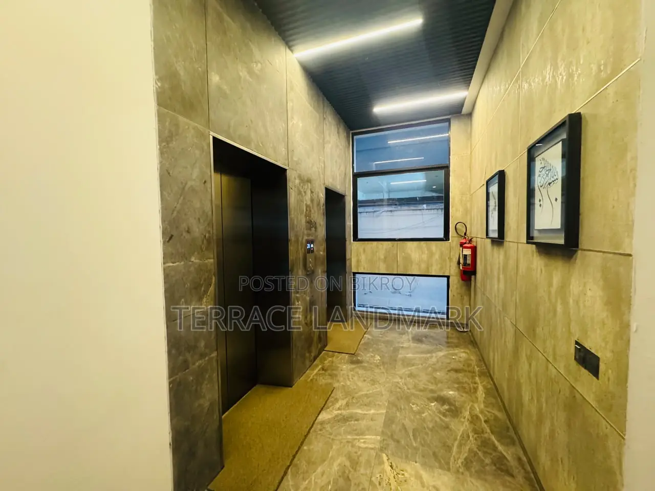 4-bedroom Apartment in Basundhara for Sale