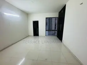 4-bedroom Apartment in Basundhara for Sale