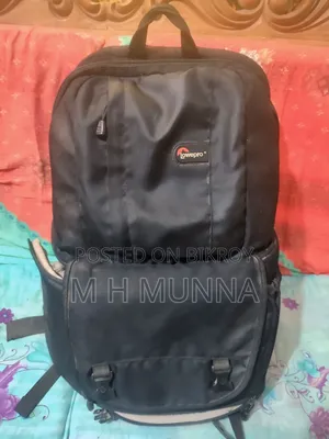 ল্যাপটপ কম্পার্টমেন্ট সহ ক্যামেরা ব্যাগ