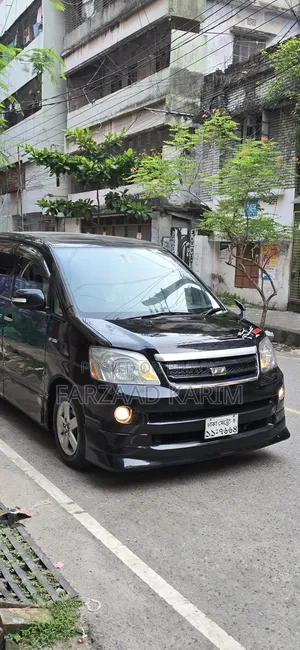 Toyota Noah 2005 Black