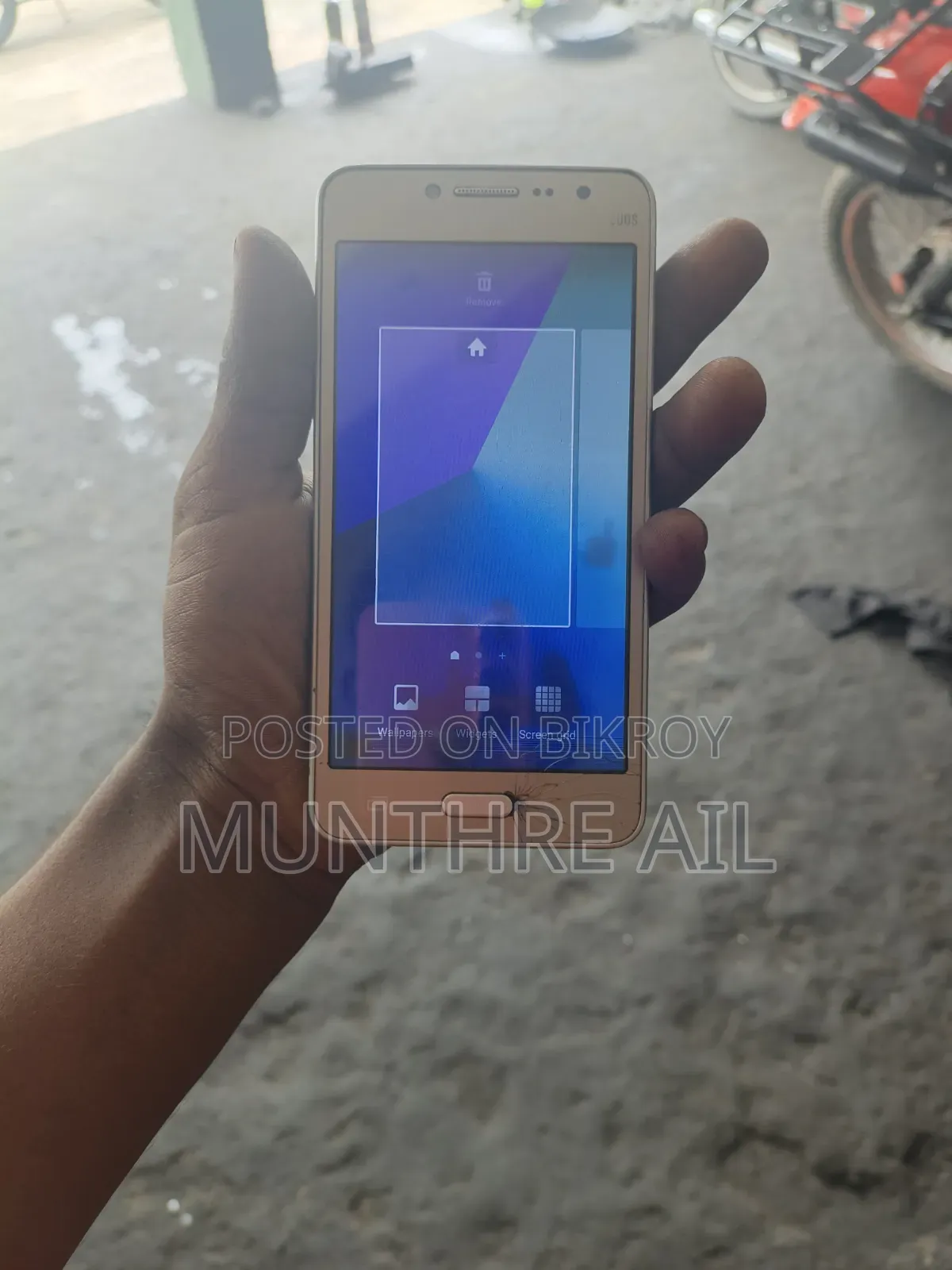Samsung Galaxy J2 8 GB White