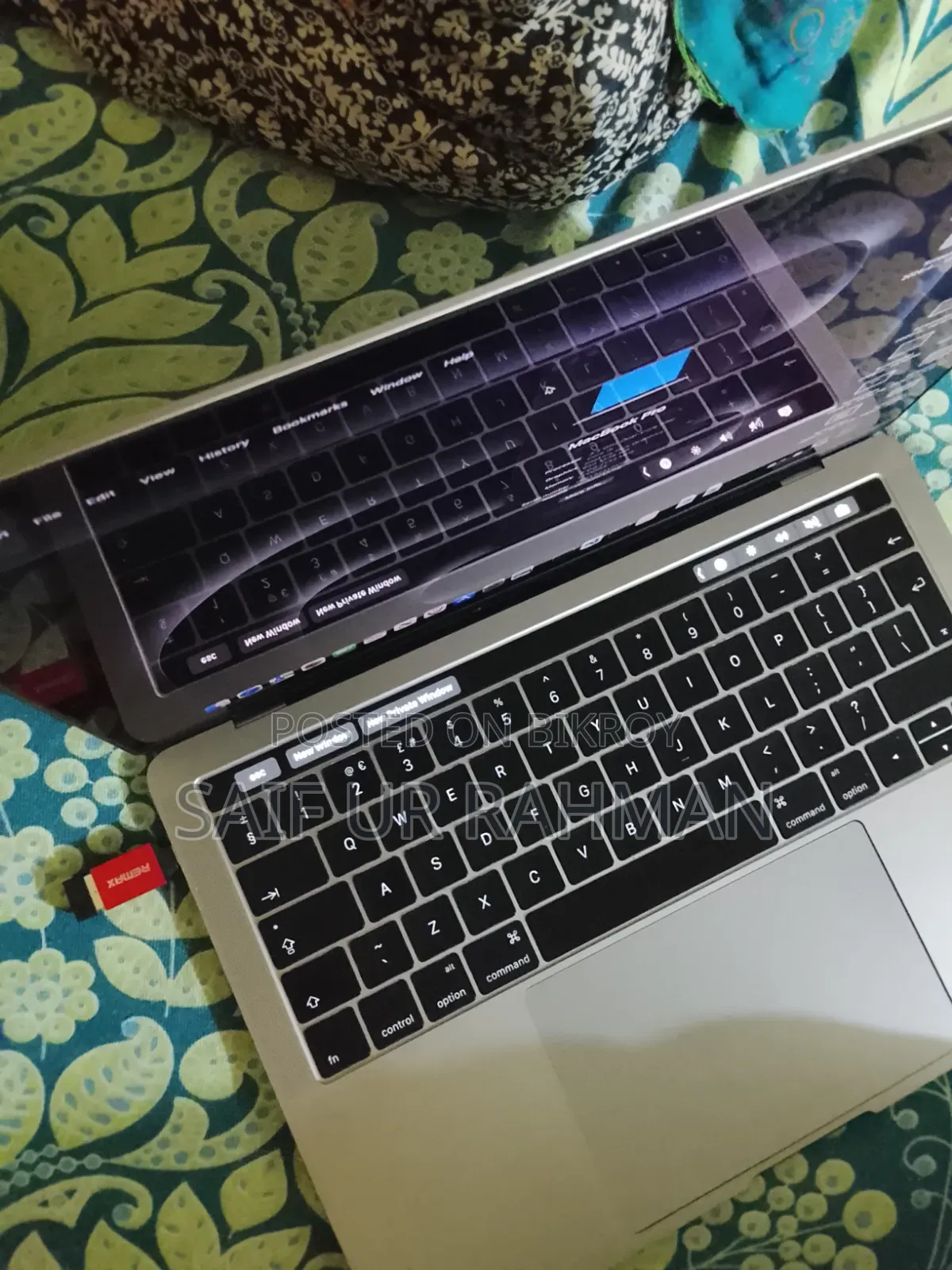 Laptop Apple MacBook Pro 2017 8GB Intel Core I5 SSD 512GB