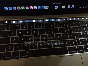 Laptop Apple MacBook Pro 2017 8GB Intel Core I5 SSD 512GB