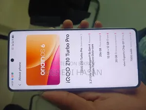 iQOO Z10 256 GB White