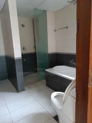 4bdrm Apartment in Gulshan for Sale