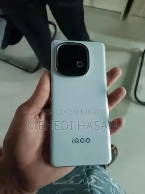 iQOO Z10 ২৫৬ জিবি হোয়াইট