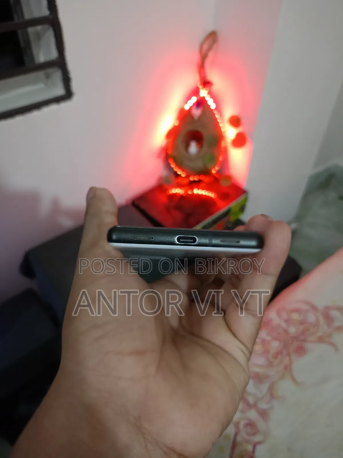 EL 128 GB White