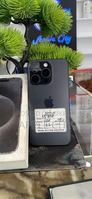 Apple iPhone 15 Pro 256 GB Black