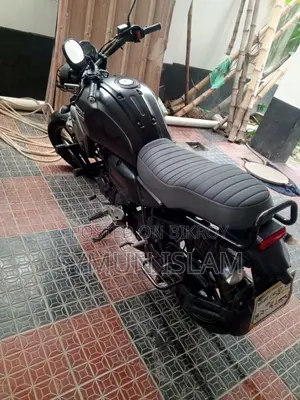 মোটরসাইকেল ২০২৩ কালো