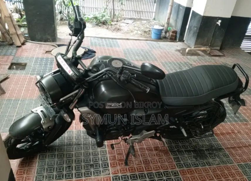 মোটরসাইকেল ২০২৩ কালো