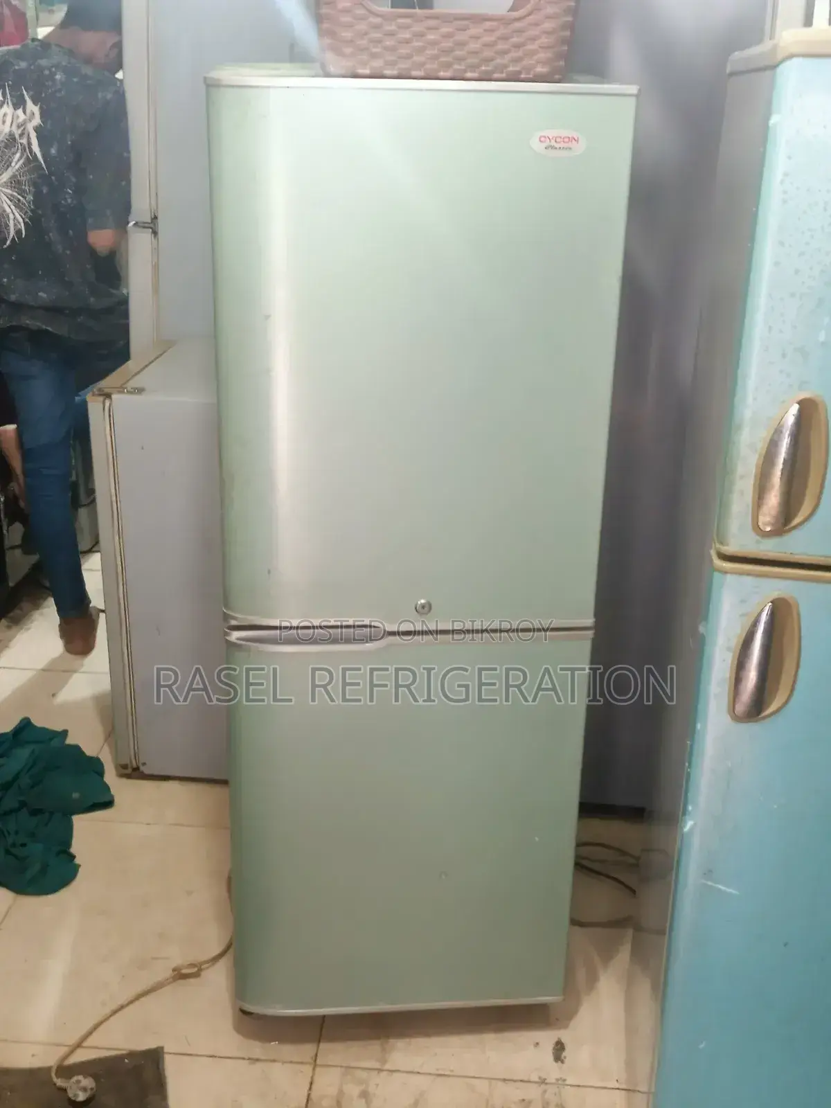 12 CFT Running LG Fridge for Sale.