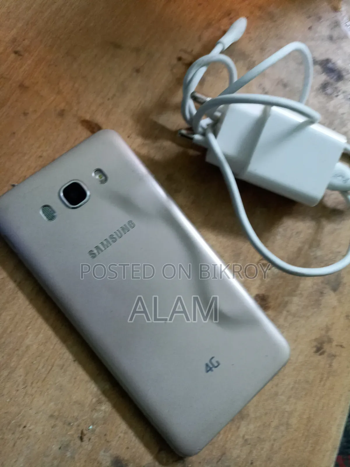 Samsung Galaxy J7 16 GB Gold
