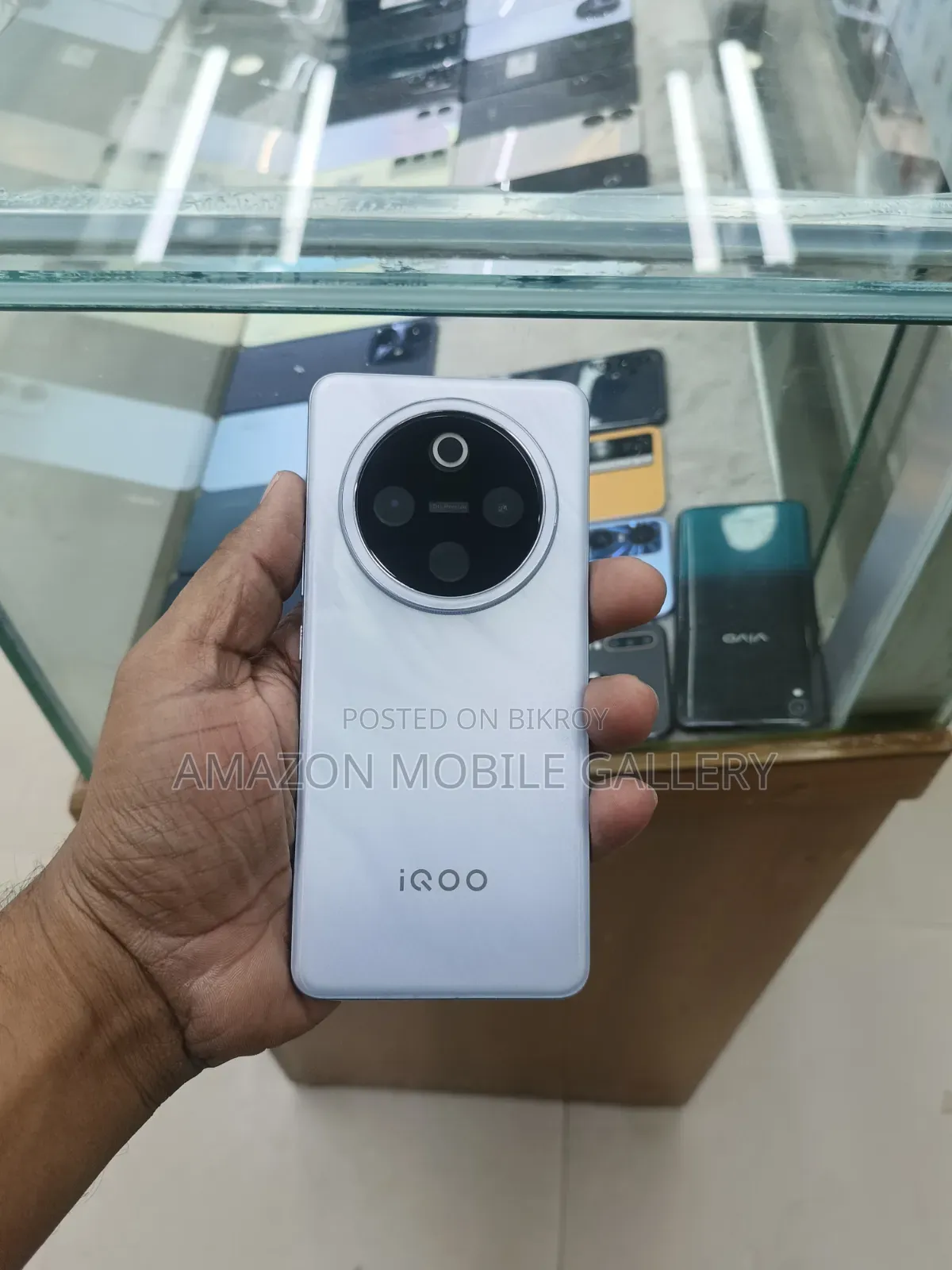 iQOO Z10 128 GB White