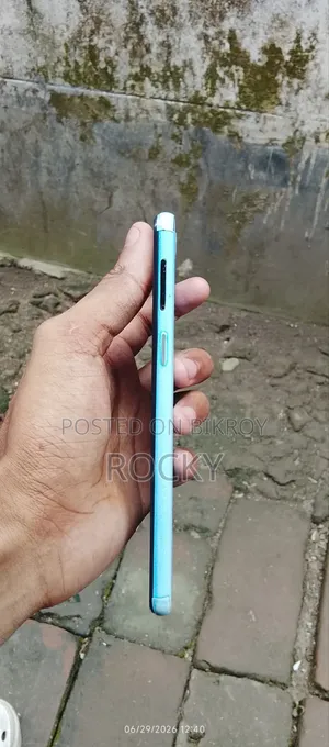 Oppo F7 128 GB Silver
