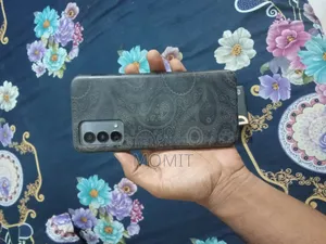 রিয়েলমি জিটি মাস্টার এডিশন ১২৮ জিবি গ্রে