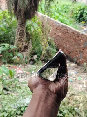 রিয়েলমি সি৭১ ১২৮ জিবি সাদা