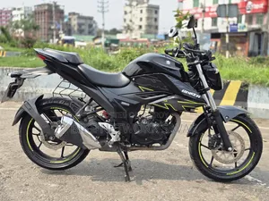 সুজুকি জিক্সার এফআই এবিএস ২০২৪ কালো