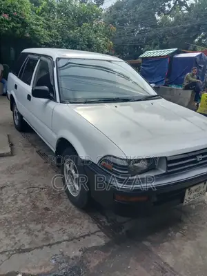 টয়োটা করোল্লা স্টেশন ওয়াগন ১৯৯১ সাদা