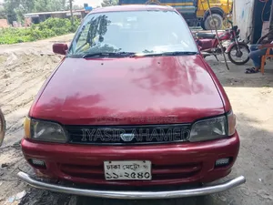টয়োটা স্টারলেট ১৯৯২ মেরুন