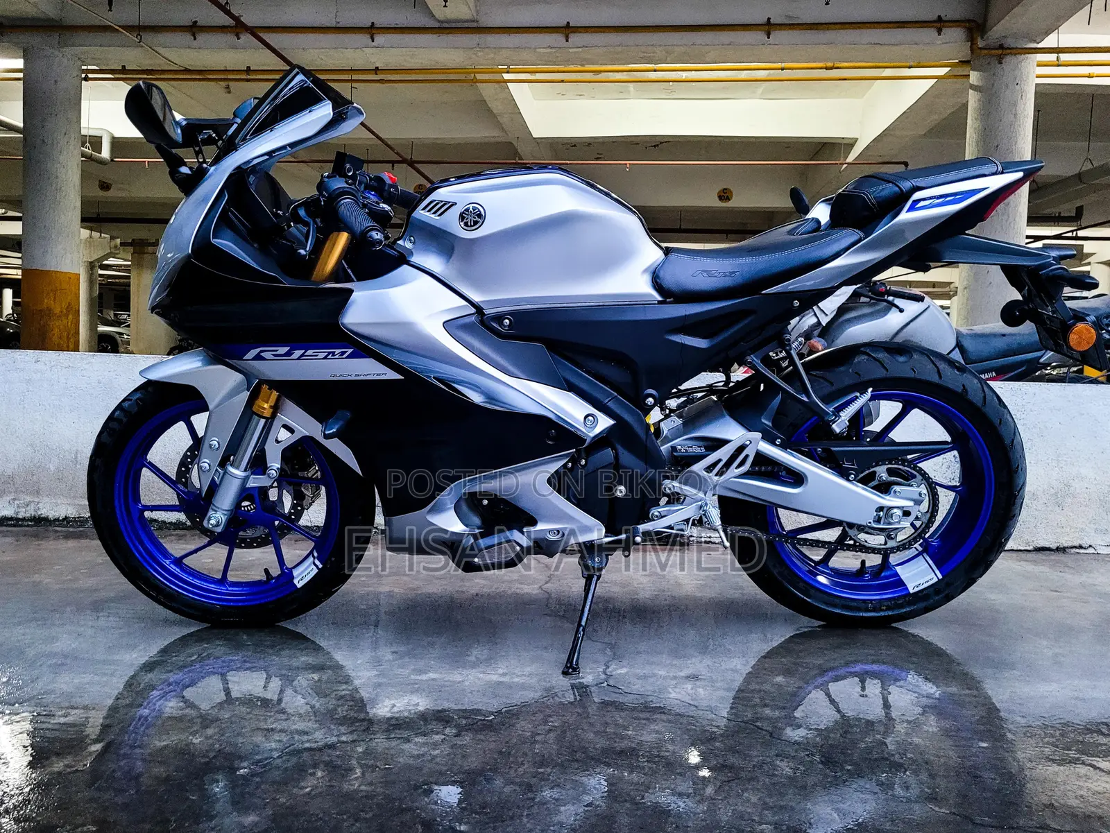 Yamaha R1 2023 Silver