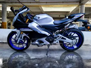 Yamaha R1 2023 Silver