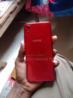 Vivo Y1s 32 GB Red