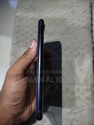Apple iPhone XR 128 GB White