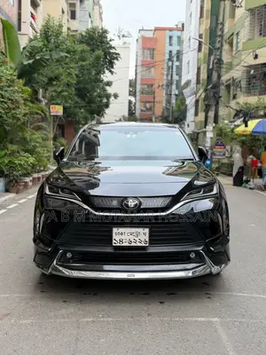 Toyota Harrier 2.0 2021 Black