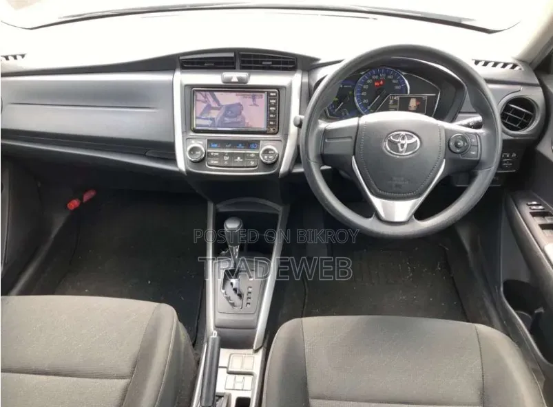 Toyota Corolla Fielder 2020 Silver