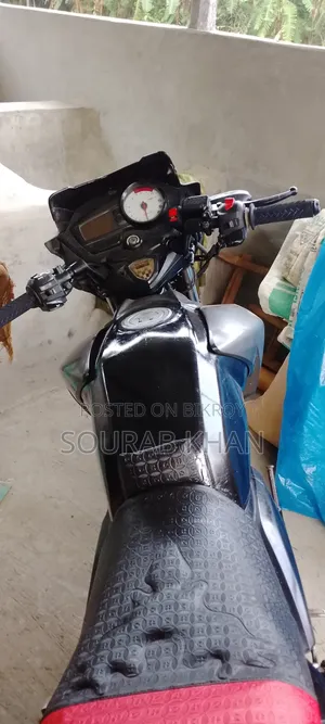 টিভিএস অ্যাপাচি আরটিআর ১৬০ ২ভি এবিএস ২০১৮ ব্ল্যাক