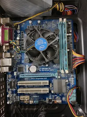 Desktop Computer Gigabyte 4GB Intel Core I5 HDD 500GB