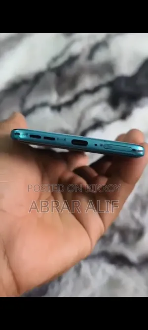 মটোরোলা এজ ৬০ ফিউশন ২৫৬ জিবি ব্লু