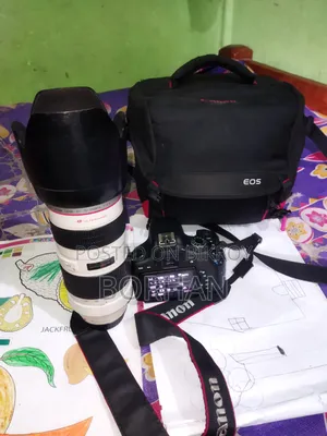 Canon Camera With 70-200 Zoom Lens