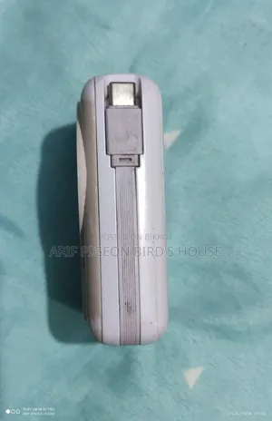 Power Bank (Wireless Fast Charging)