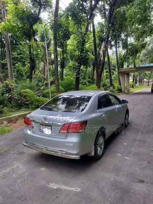 Toyota Premio 2017 Silver