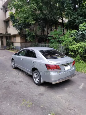 Toyota Premio 2017 Silver