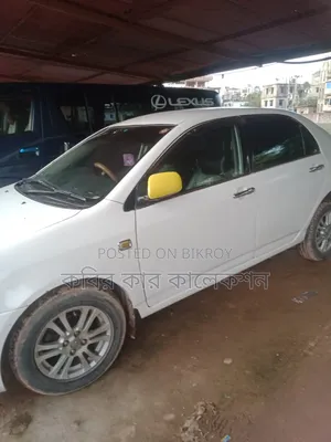 Toyota Corolla 2004 White