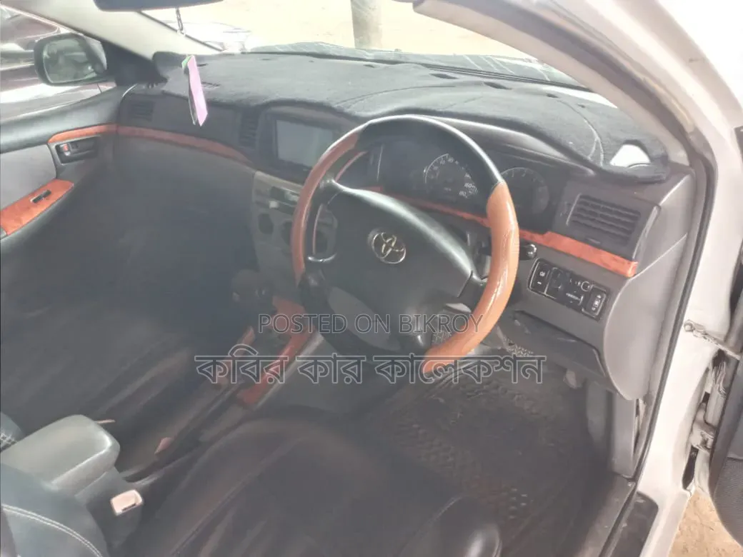 Toyota Corolla 2004 White