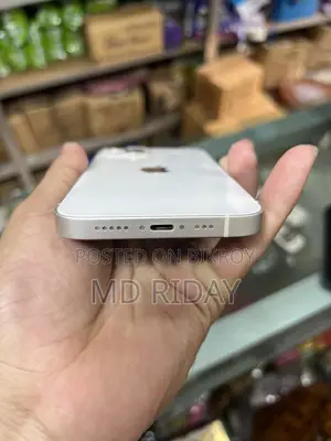Apple iPhone 13 128 GB White