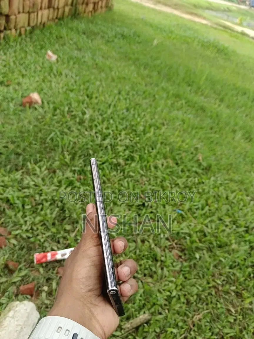 স্যামসাং গ্যালাক্সি এস২২ আল্ট্রা ২৫৬ জিবি ব্ল্যাক