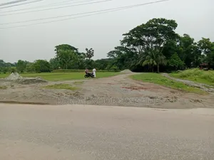 গাজীপুর ধীরাশ্রম মৌজায় এক দাগে ১২ বিঘা জমি বিক্রি