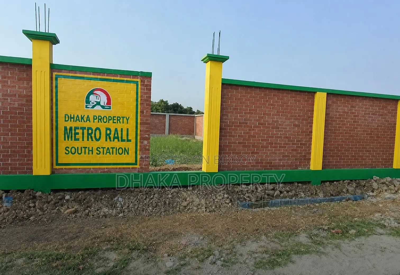 60ft 3 Katha South Station East at Sector-17/D