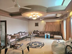 4-bedroom Apartment in Gulshan for Rent