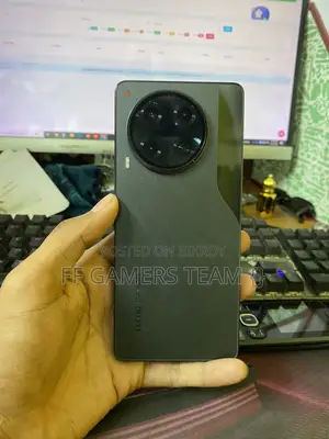 Tecno Camon 30 5G 256 GB Black
