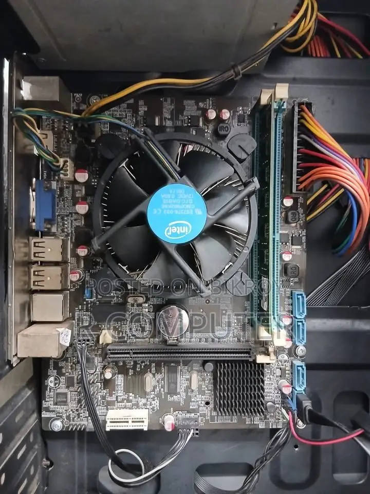 Desktop Computer Gigabyte 4GB Intel Core I3 SSD 128GB